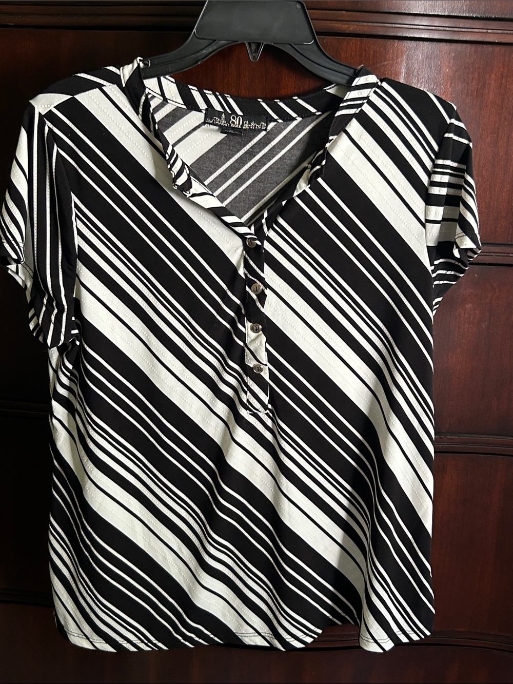 Women's Black & White Diagonal Stripe V-Neck Button Top